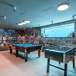 Palace Vila *