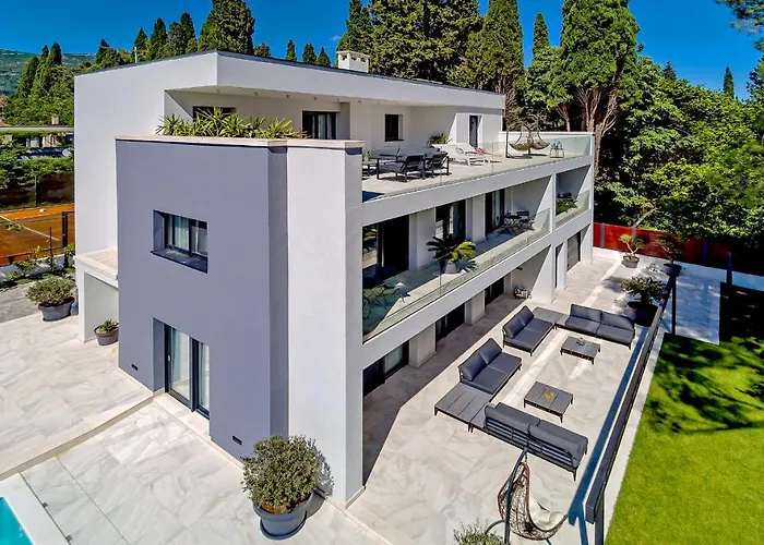 Villa Palace Kaštela