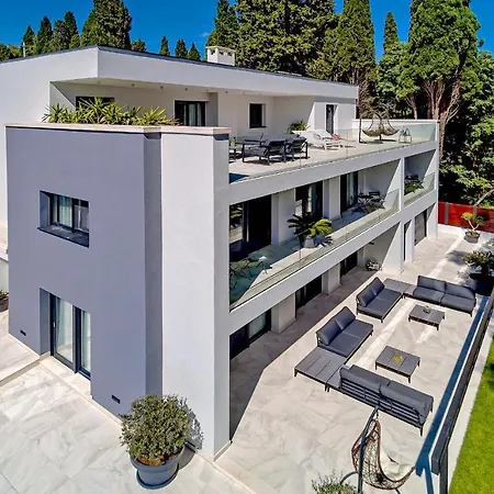 Villa Palace Kaštela